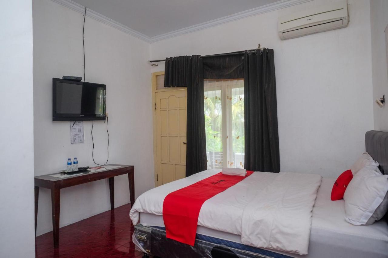 Hotel Reddoorz At Paris Ocean Parangtritis Exterior foto